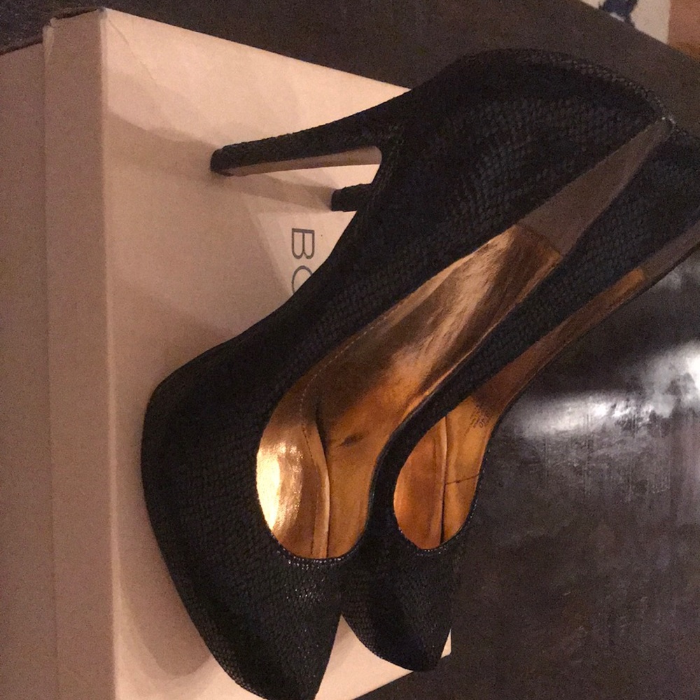 BCBG NWOT Sexy Stiletto - Picture 3 of 5